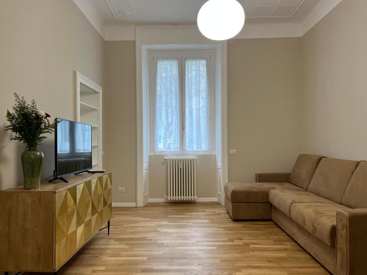Regina By The Blue Twins Apartments Milano Exterior photo