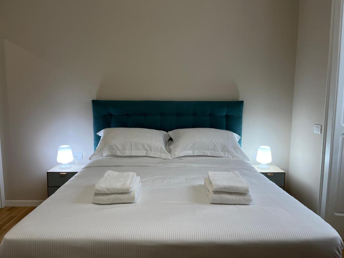 Regina By The Blue Twins Apartments Milano Exterior photo
