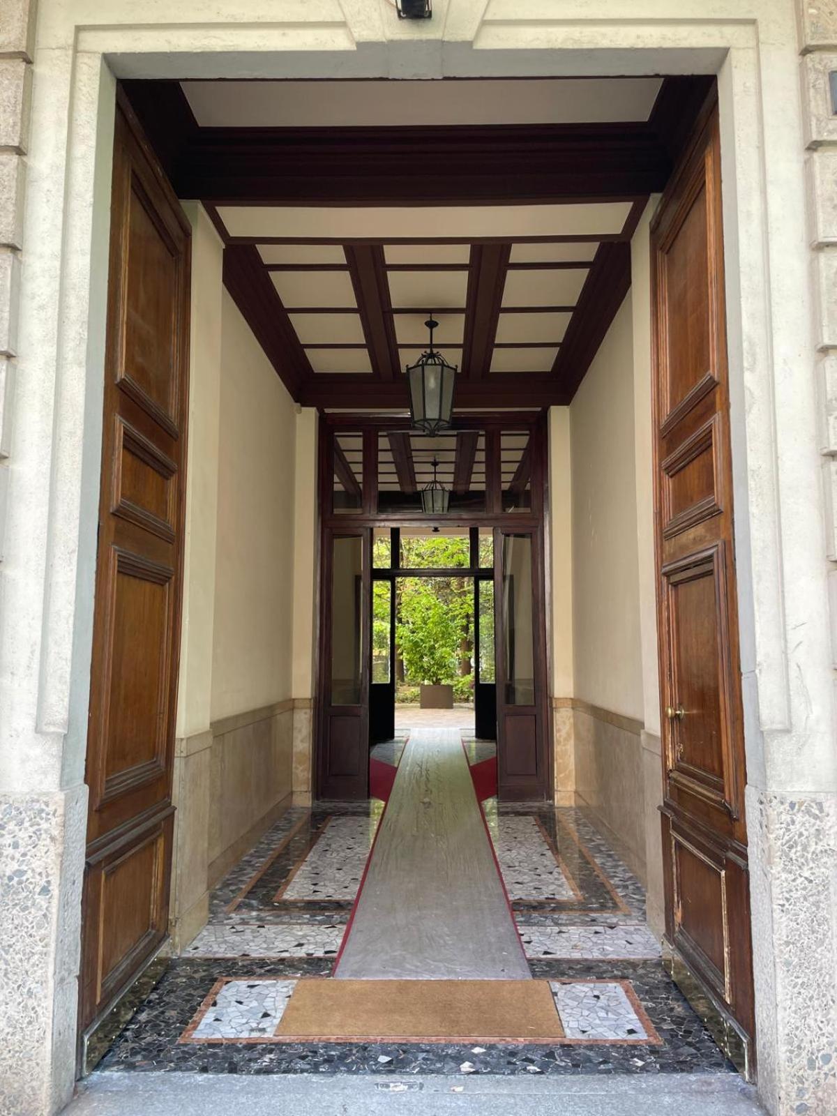 Regina By The Blue Twins Apartments Milano Exterior photo